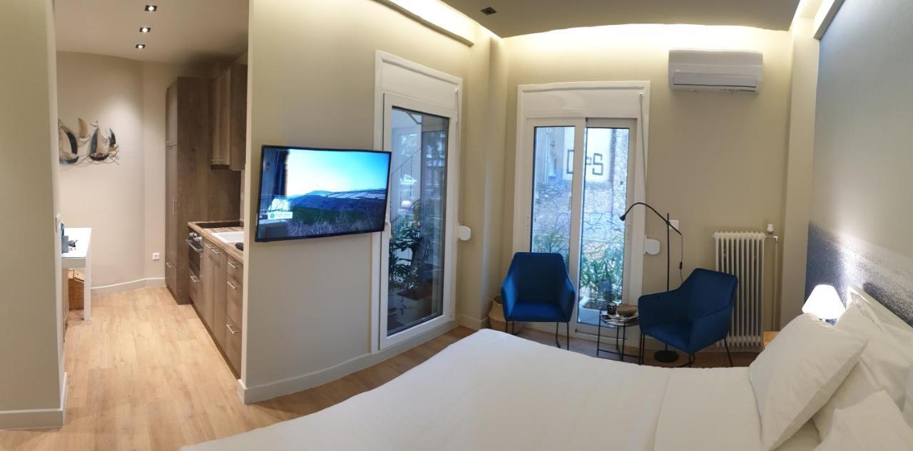 Renovated Studio With Roof Garden Access, 15 M Walk To Acropolis Appartement Athene Buitenkant foto