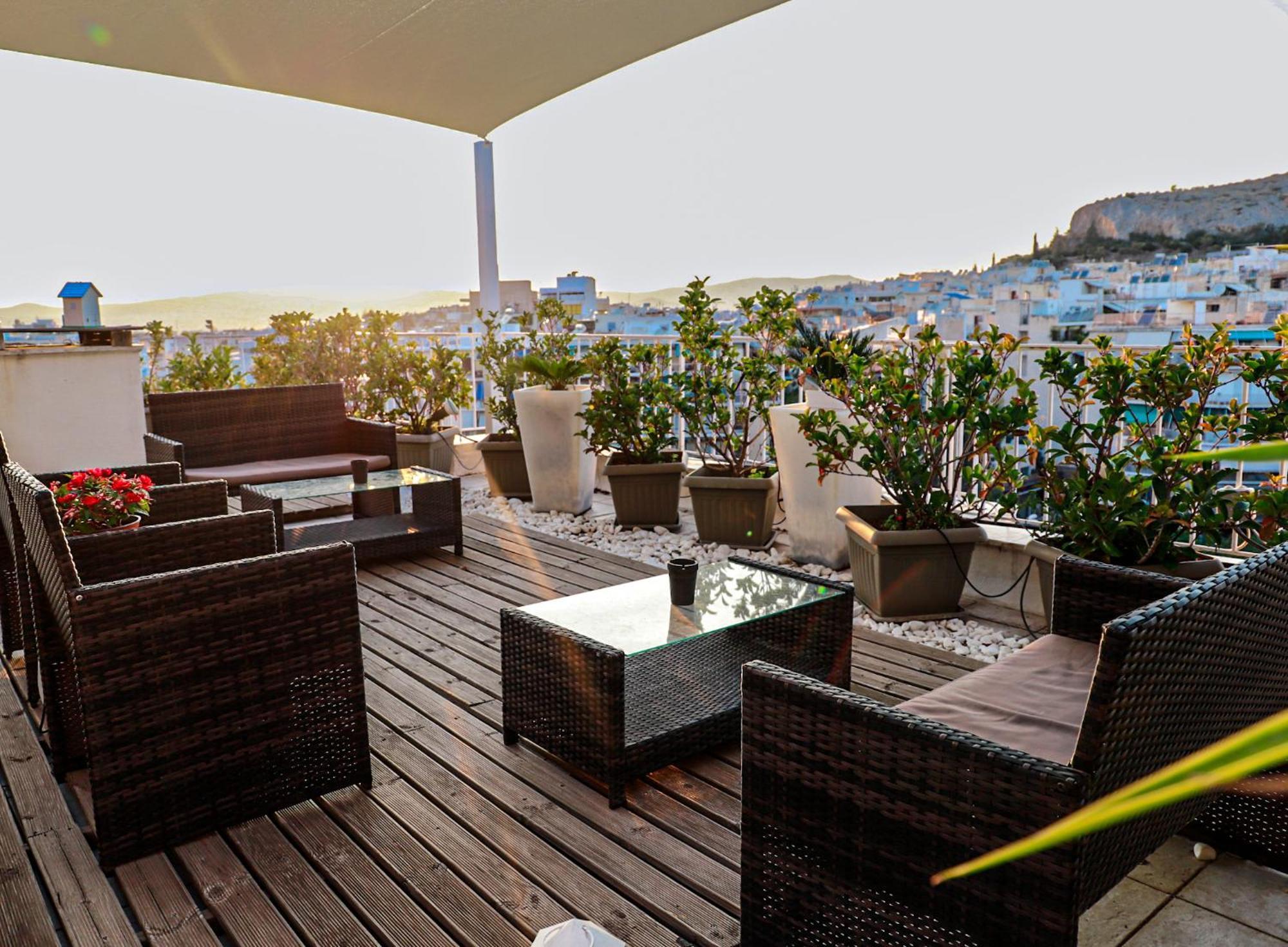 Renovated Studio With Roof Garden Access, 15 M Walk To Acropolis Appartement Athene Buitenkant foto